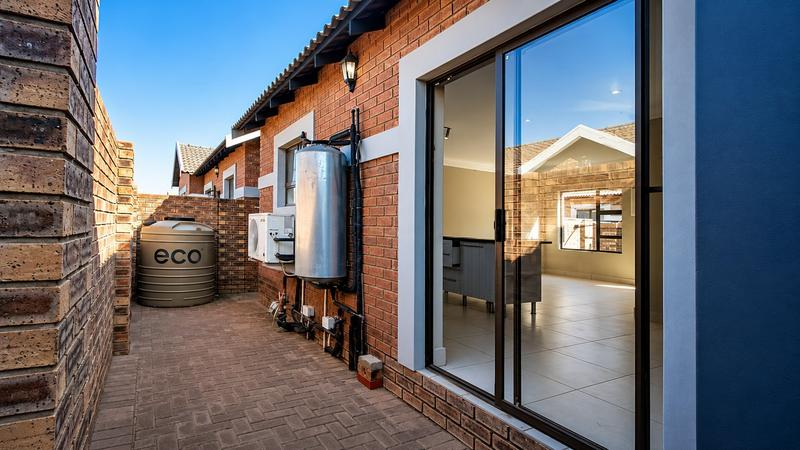 2 Bedroom Property for Sale in Heuwelsig Free State